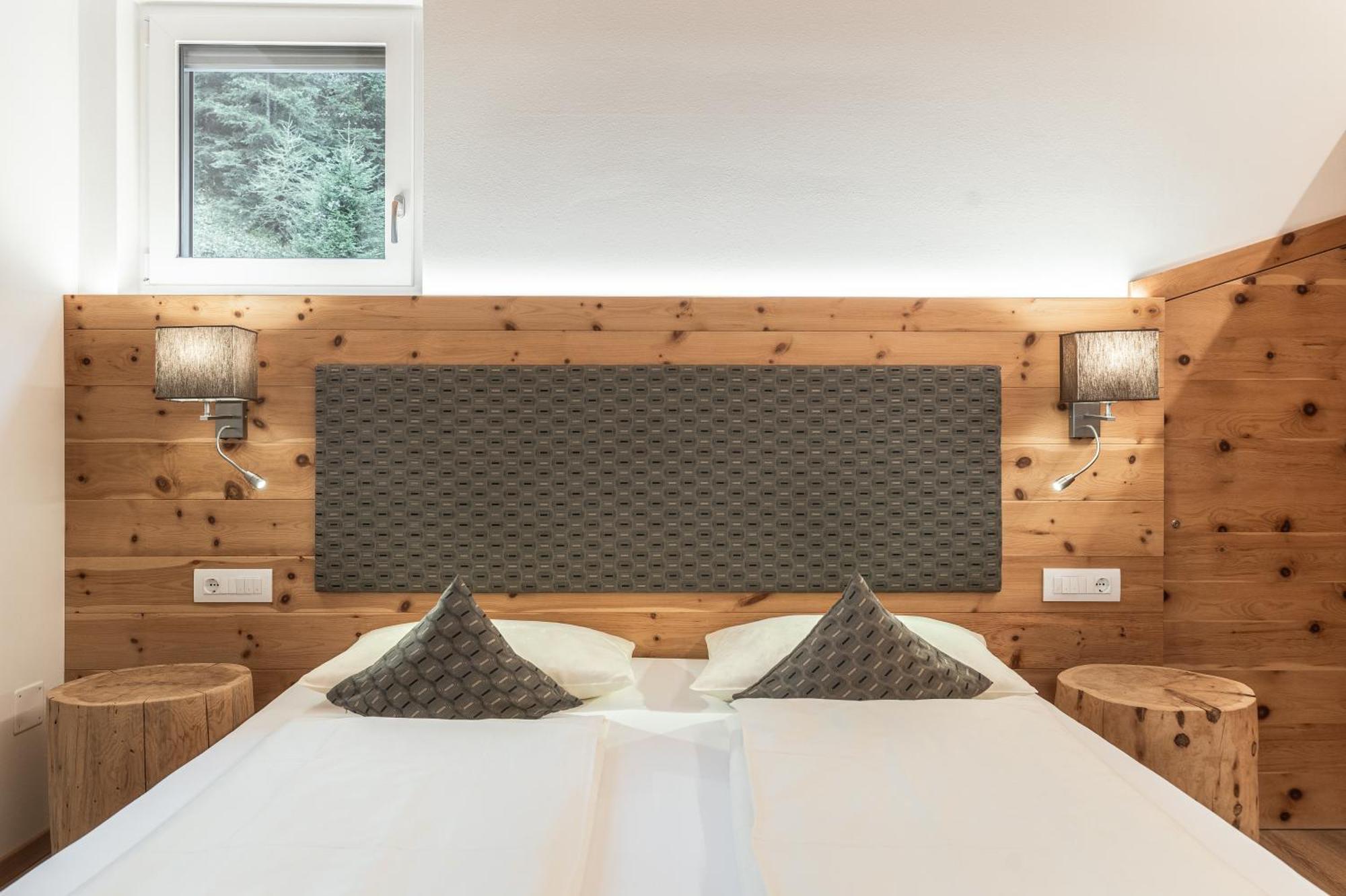 Hotel La Pineta Сельва-ді-Валь-Гардена Номер фото
