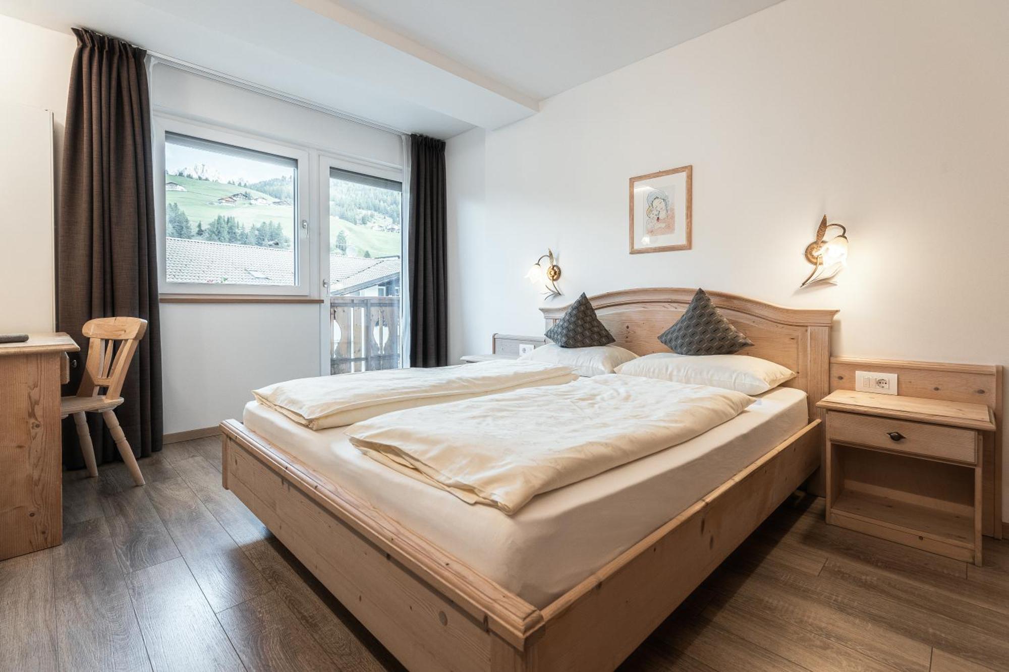 Hotel La Pineta Сельва-ді-Валь-Гардена Екстер'єр фото