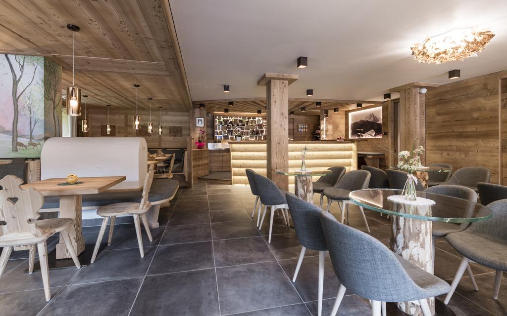Hotel La Pineta Сельва-ді-Валь-Гардена Екстер'єр фото